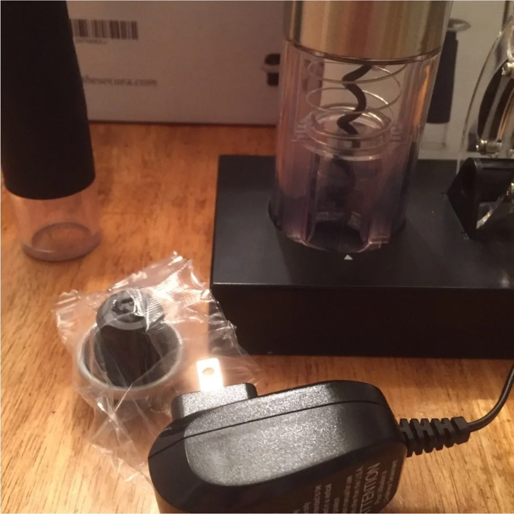 Secura Wine Bottle Opener and Preserver Set